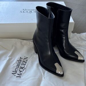 Alexander McQueen Black Heeled Boots with Silver Tips